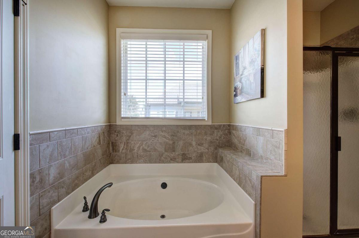 Four Seasons - Residential