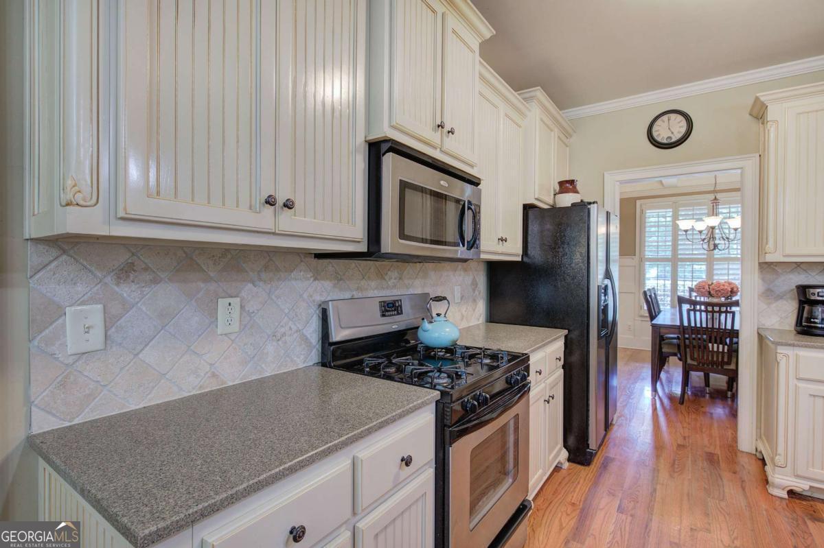 Four Seasons - Residential