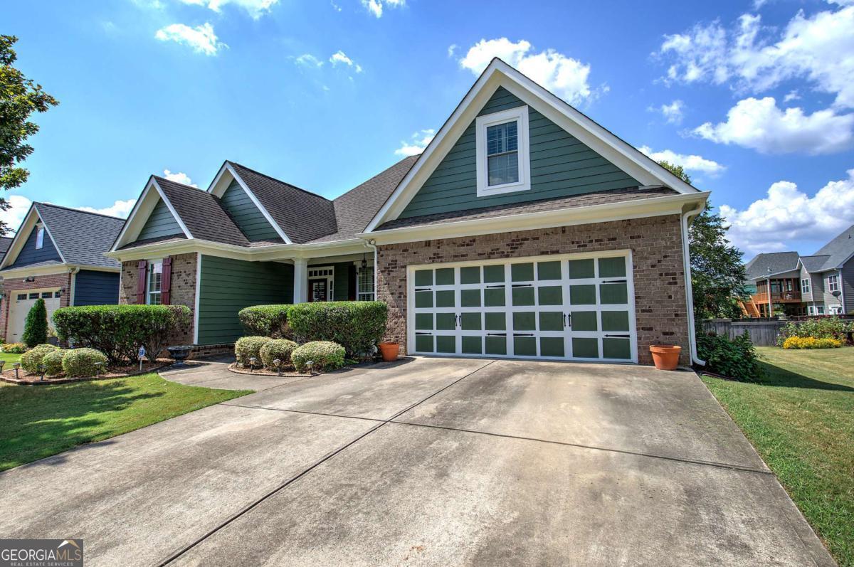 Four Seasons - Residential