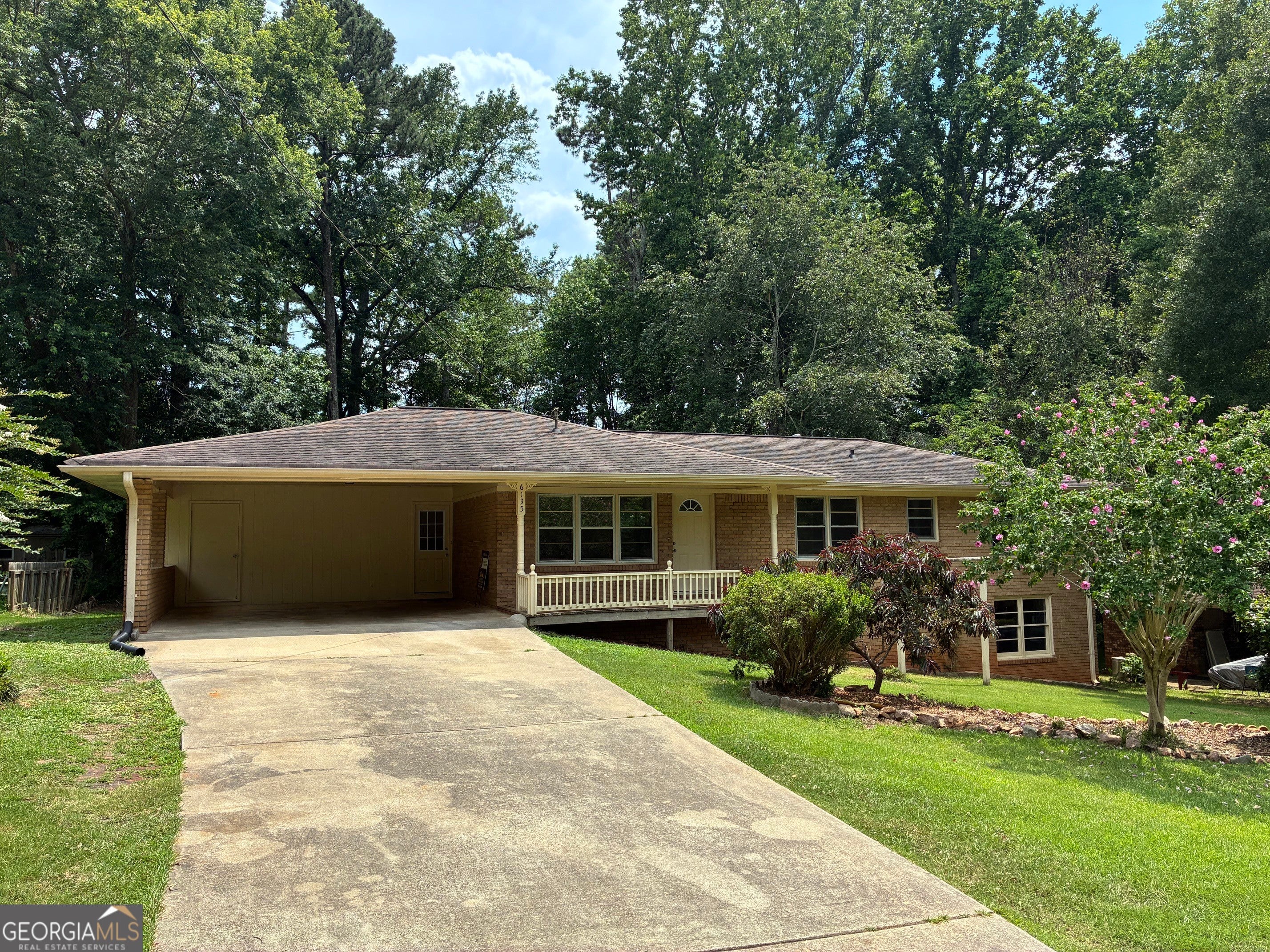 Photo 1 of 19 — 6135 Queens RD, Douglasville, GA 30135