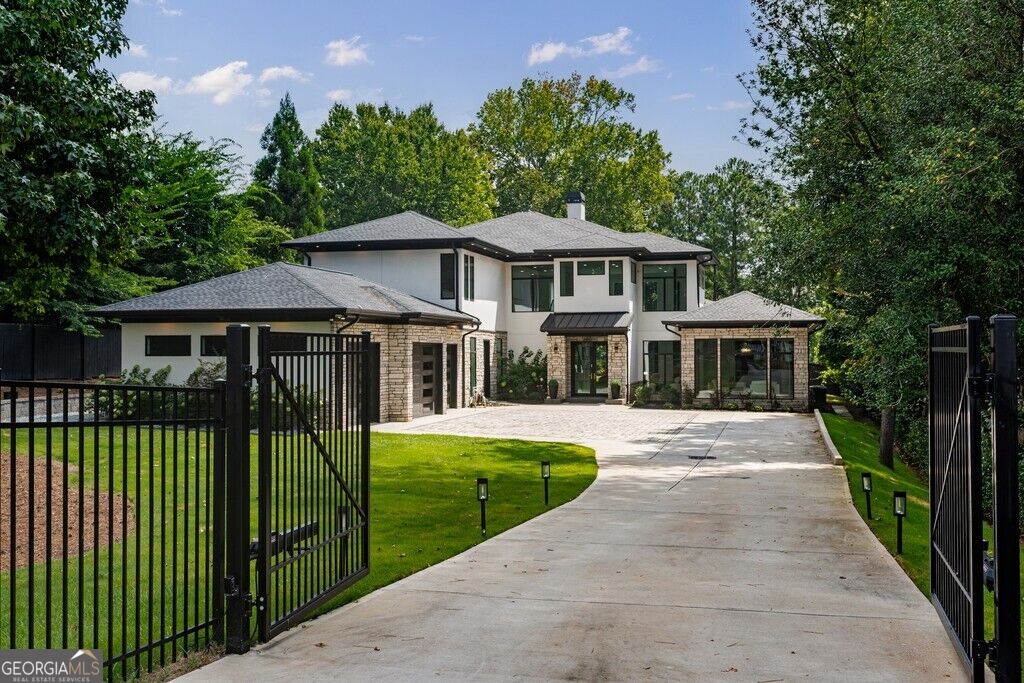 Photo of 2873 Osborne Road, Brookhaven, GA 30319 (MLS # 10834795)