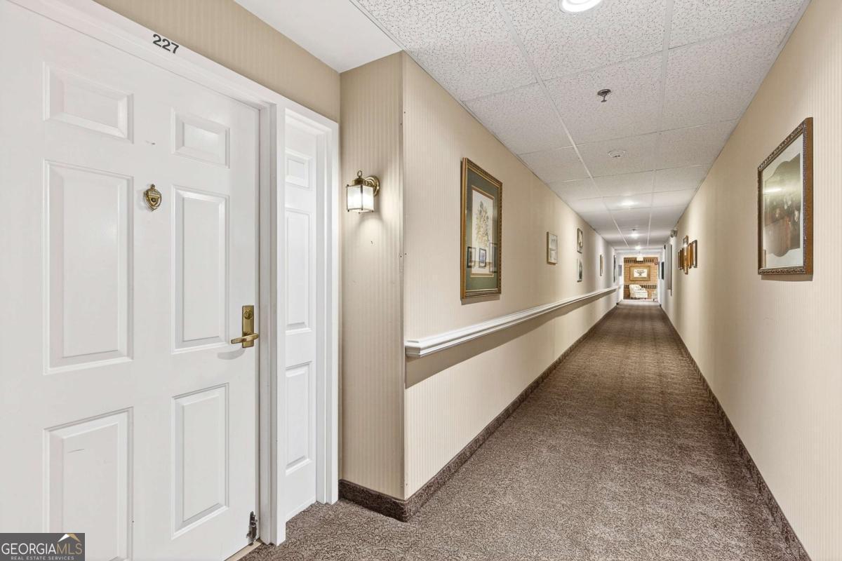 1800 Clairmont LK A227