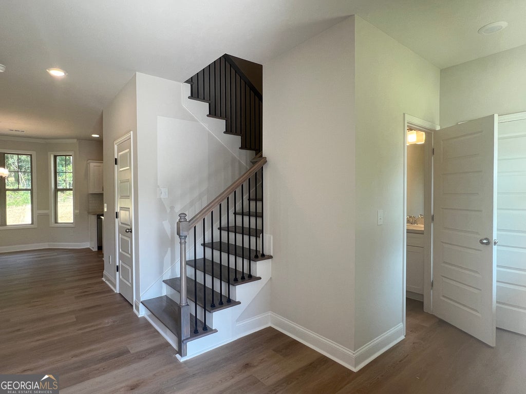 Photo of 176 Country World Drive, Macon, GA 31211 (MLS # 10817600)