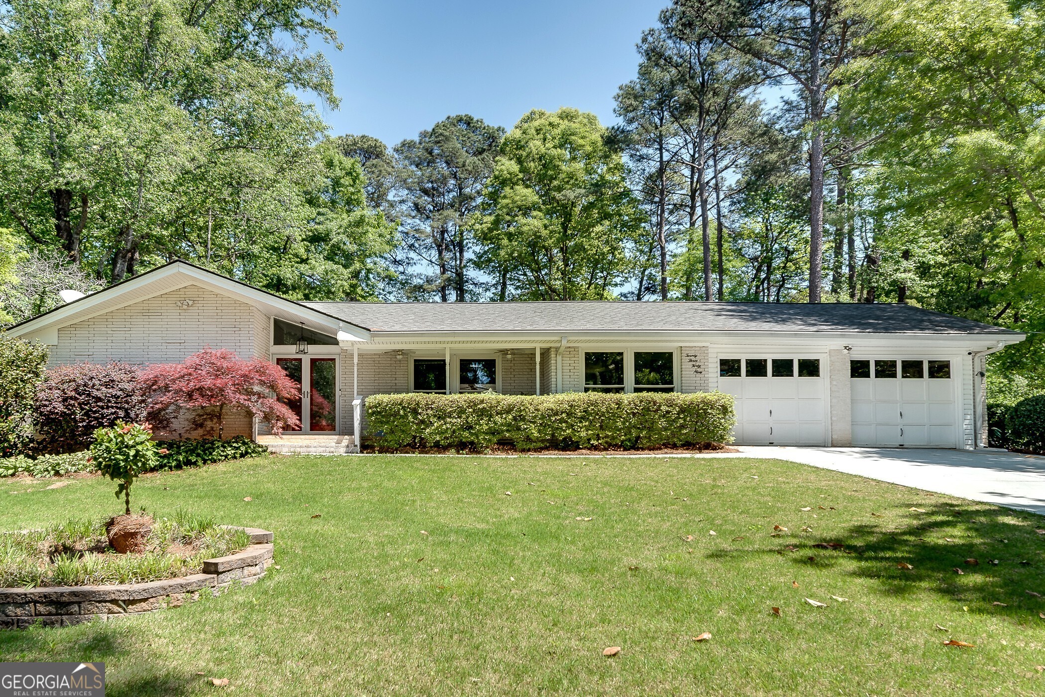 2349 Crestcliff DR