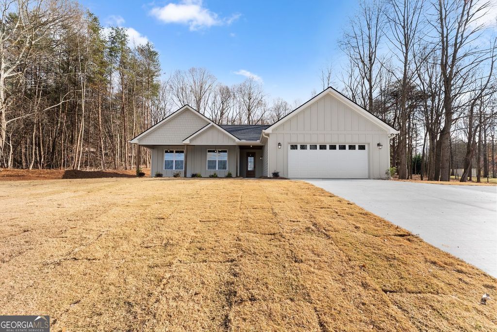 Photo of 618 Thomas Road, Cleveland, GA 30528 (MLS # 10650294)
