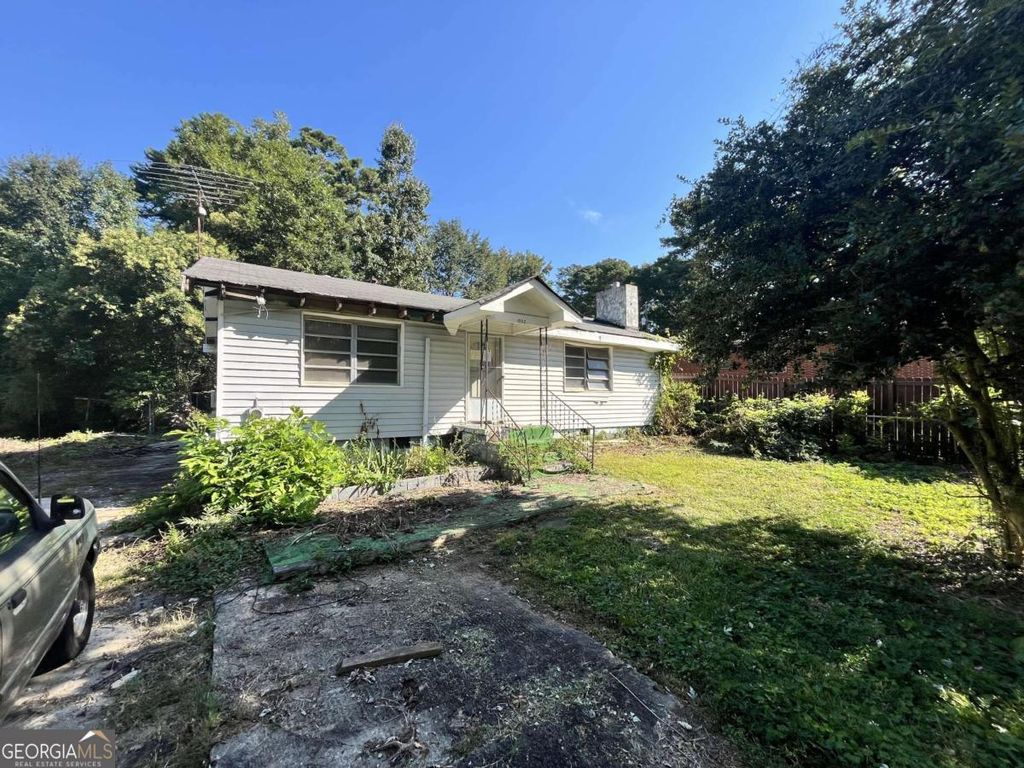 Photo of 1552 Rex Road, Morrow, GA 30260 (MLS # 10651349)