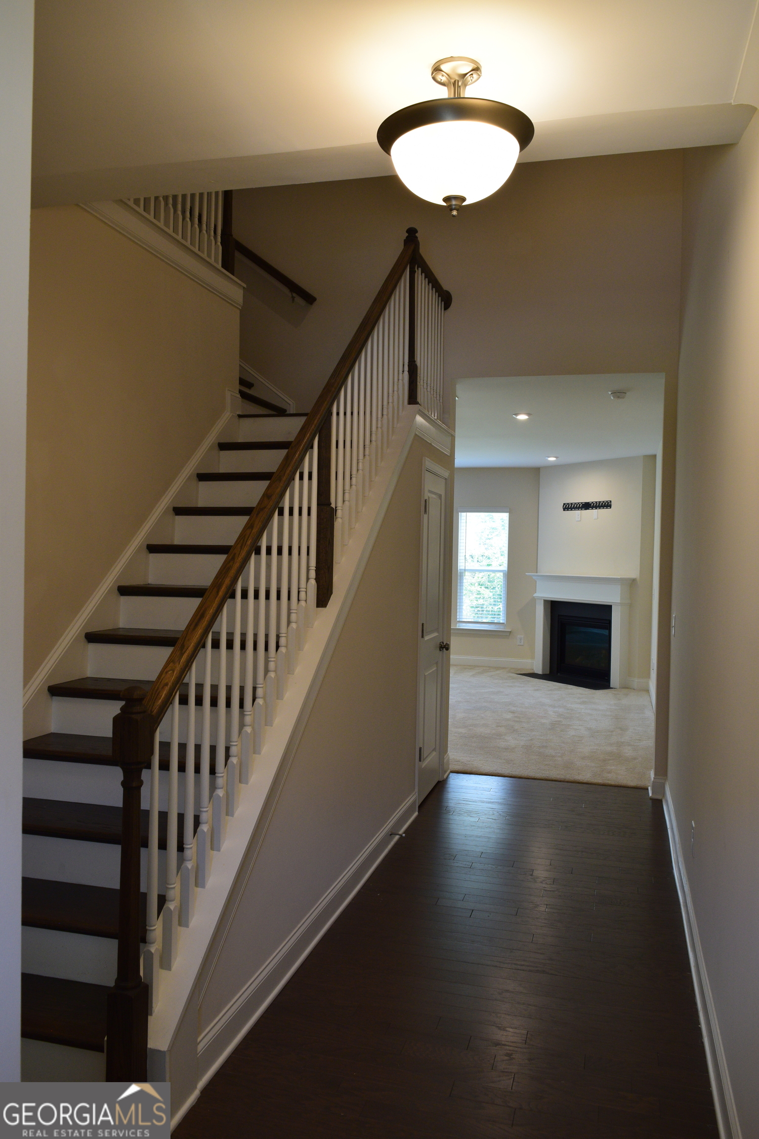 414 Delancy DR