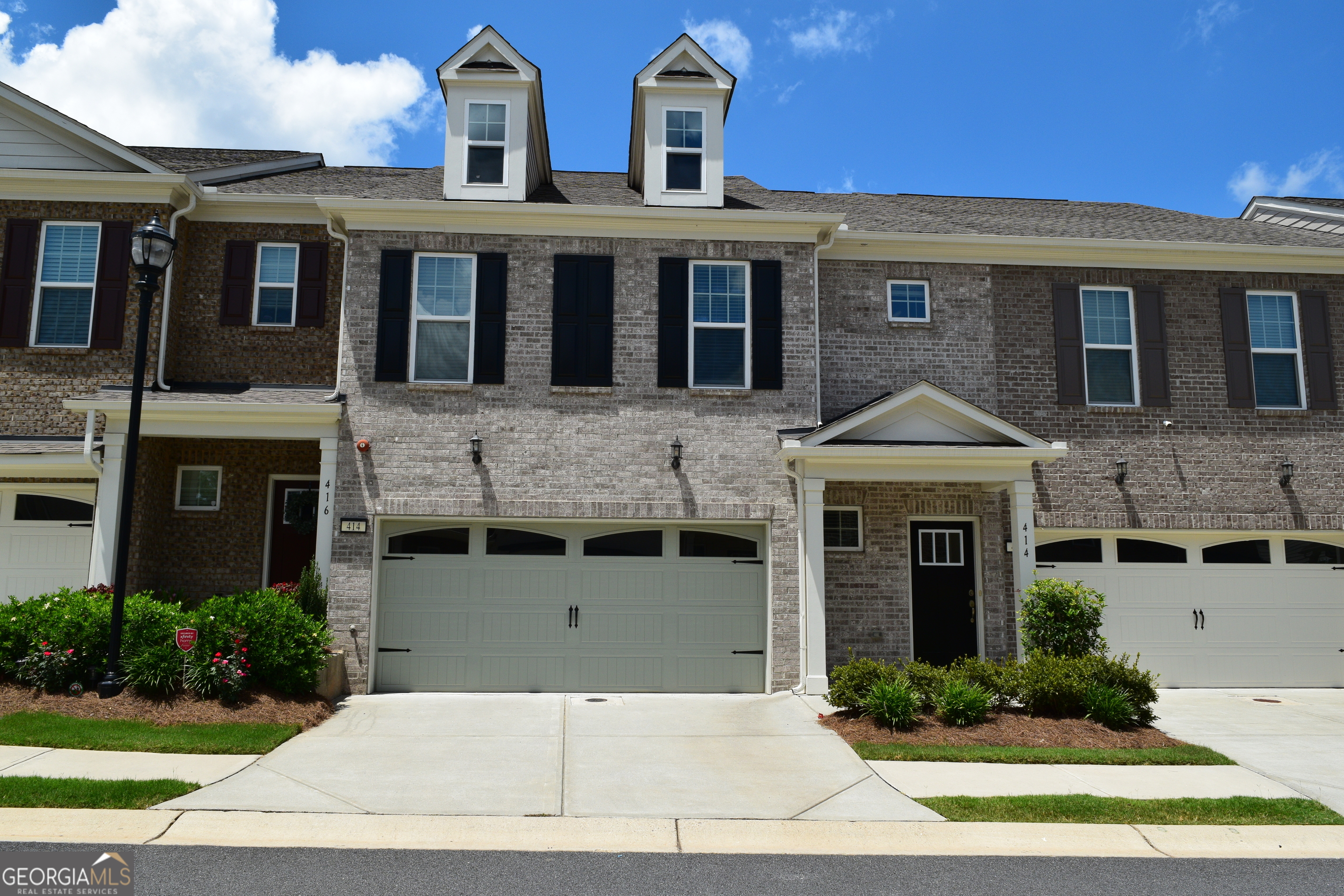 414 Delancy DR