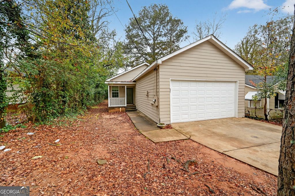Photo of 607 Lane Street, Griffin, GA 30223 (MLS # 10657552)