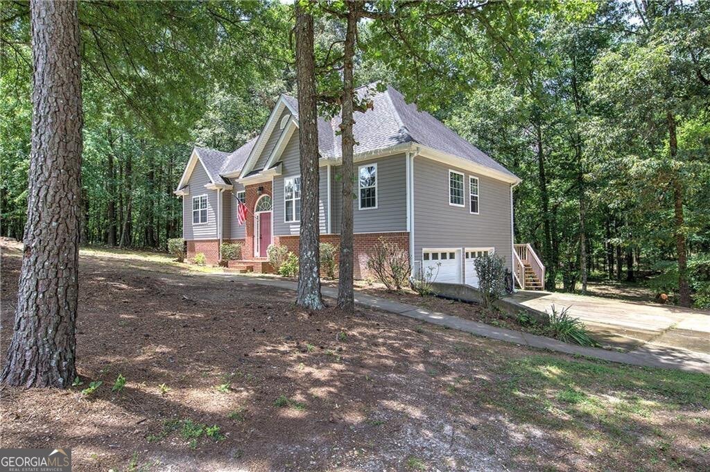 80 Iron Hill RD