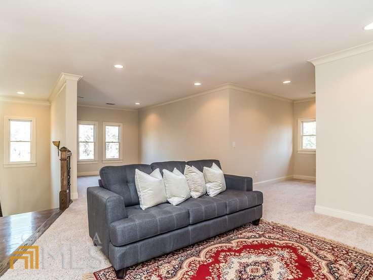 Regency Pines - Residential