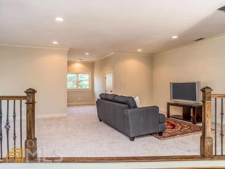 Regency Pines - Residential