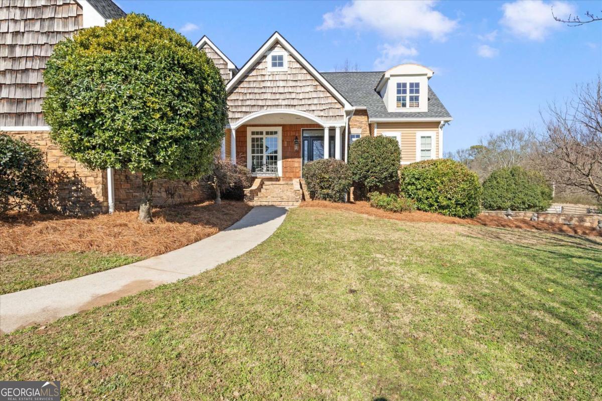 220 McKenzie Bridge RD