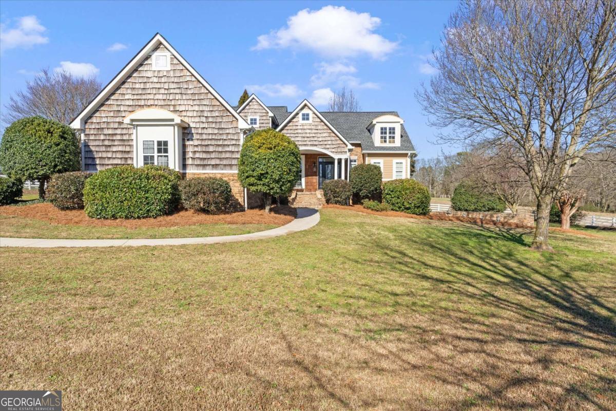 220 McKenzie Bridge RD