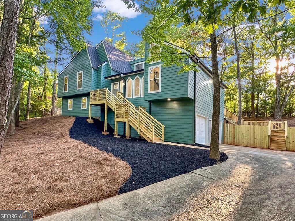 Photo of 3741 Northpoint Drive, Marietta, GA 30062 (MLS # 10654250)