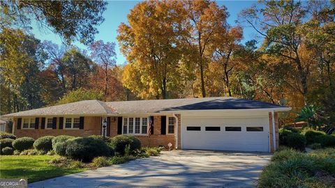 Photo of 146 LANCELOT Way, Lawrenceville, GA 30046 (MLS # 10625948)