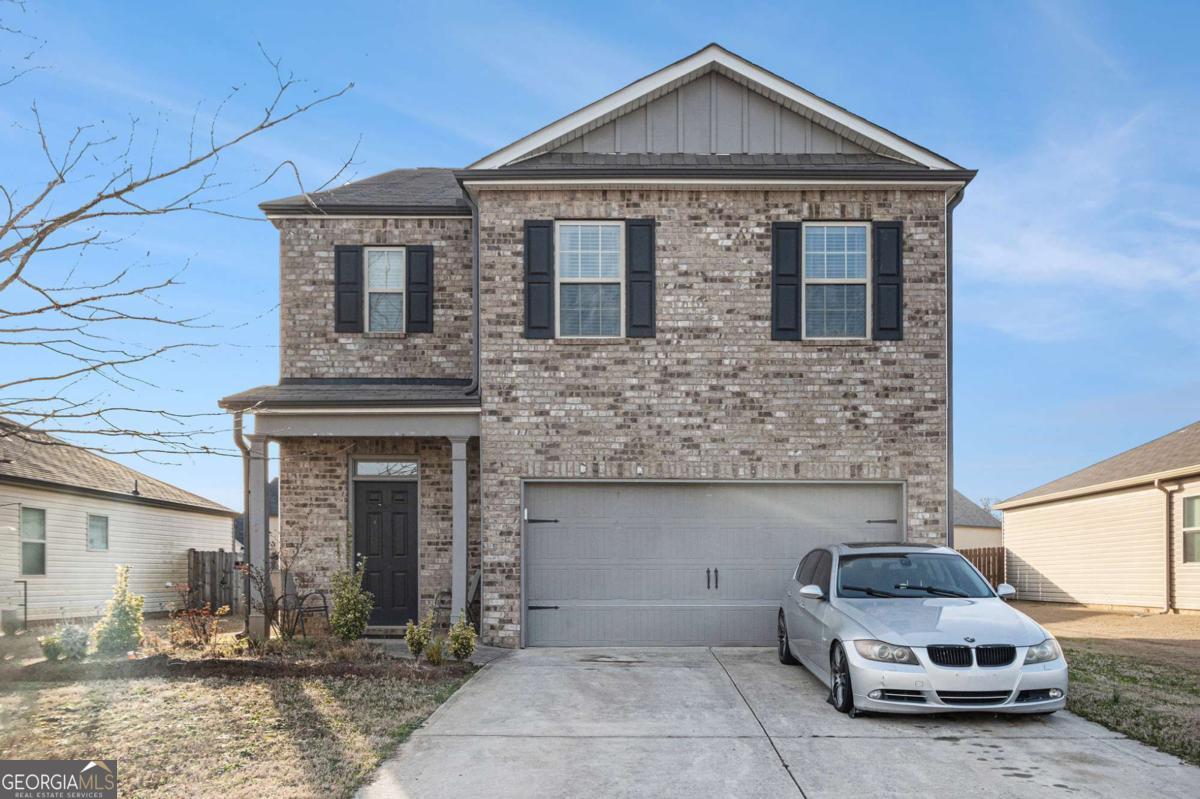 2126 Sawgrass DR
