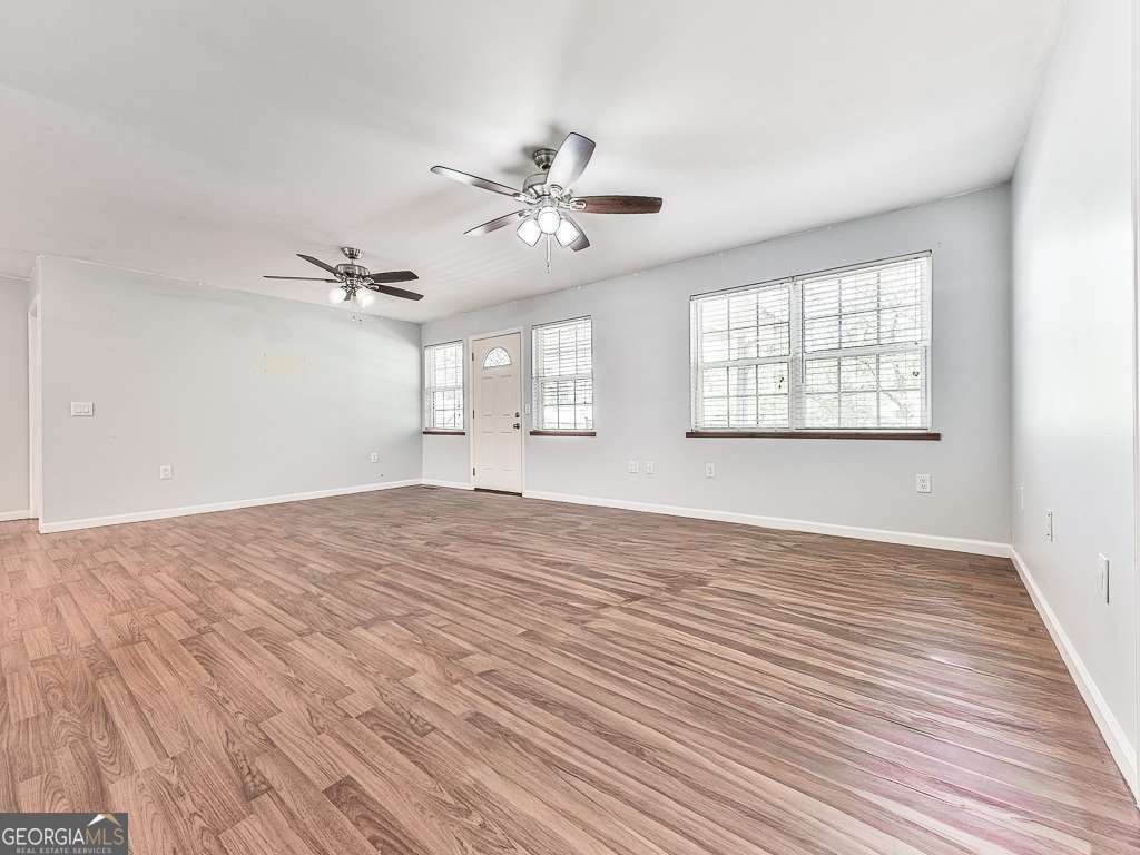 Photo of 424 Shamrock Drive, Dalton, GA 30721 (MLS # 10730040)