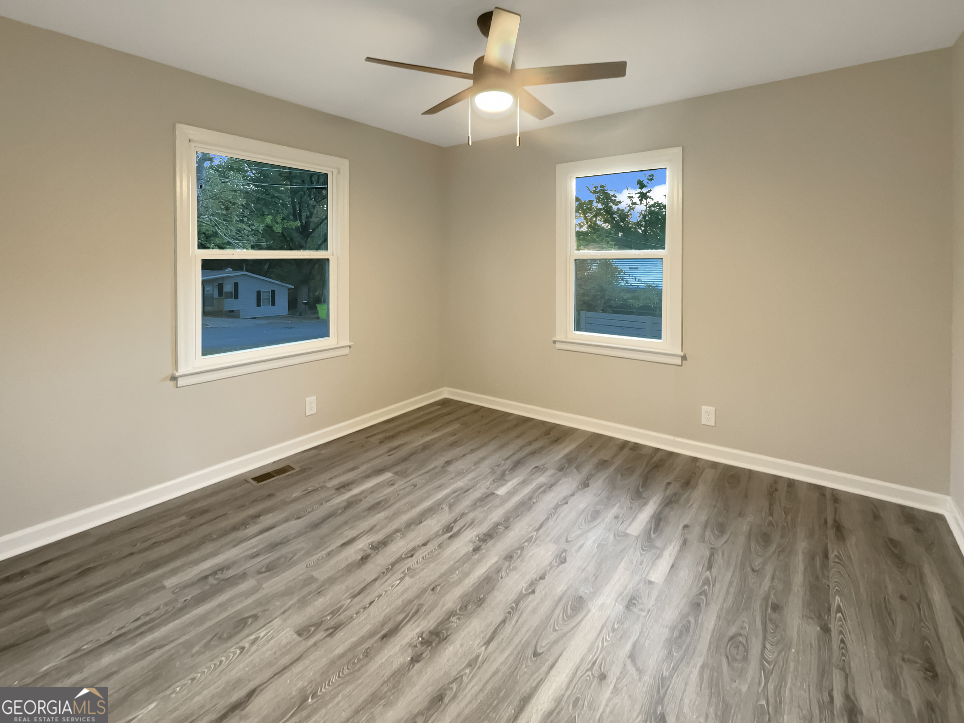 264 Rockin Hill DR SW