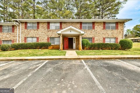 Photo of 111 W Burke Street #B-4, Stockbridge, GA 30281 (MLS # 10676134)
