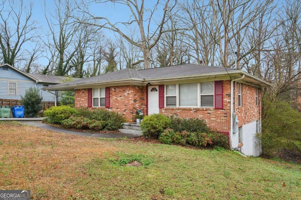 Photo of 209 Harper Road SE, Atlanta, GA 30315 (MLS # 10700119)