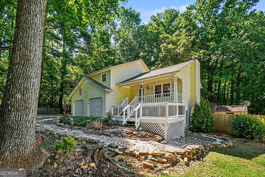 Photo of 174 W Mountain Oak Street, Canton, GA 30115 (MLS # 10755632)
