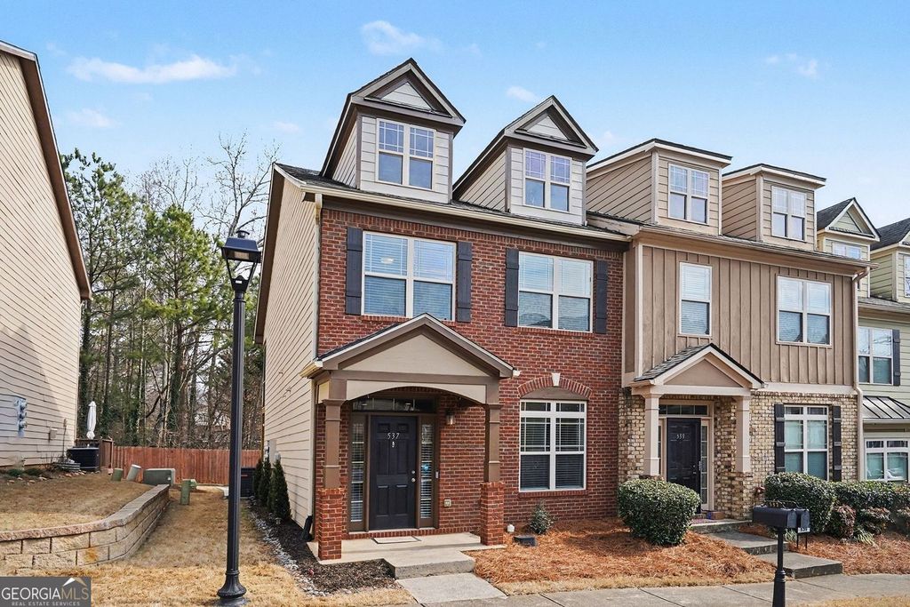Photo of 537 Ridge View Crossing, Woodstock, GA 30188 (MLS # 10685013)