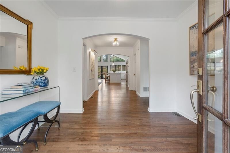 951 Northcliffe DR NW