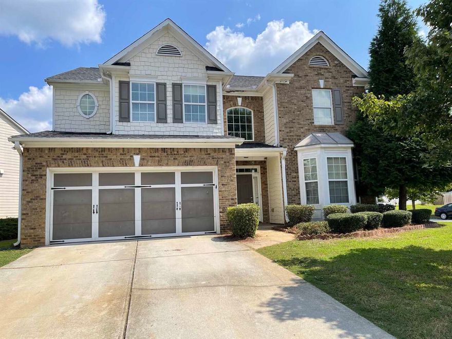 Brick Front home!, 5 Bedroom/3 Full Bath with 2 Story foyer, formal dining room. Family room with Fireplace opens to kitchen, walk-in pantry. Guest Bedroom on main with full Bath. Oversized Master Suite with Sitting area, vaulted ceiling, double vanity, garden tub & shower booth. Generous sized secondary bedrooms with Jack & Jill Bath with double vanity. Minutes to Hwy I-85, shopping, groceries, and much more!