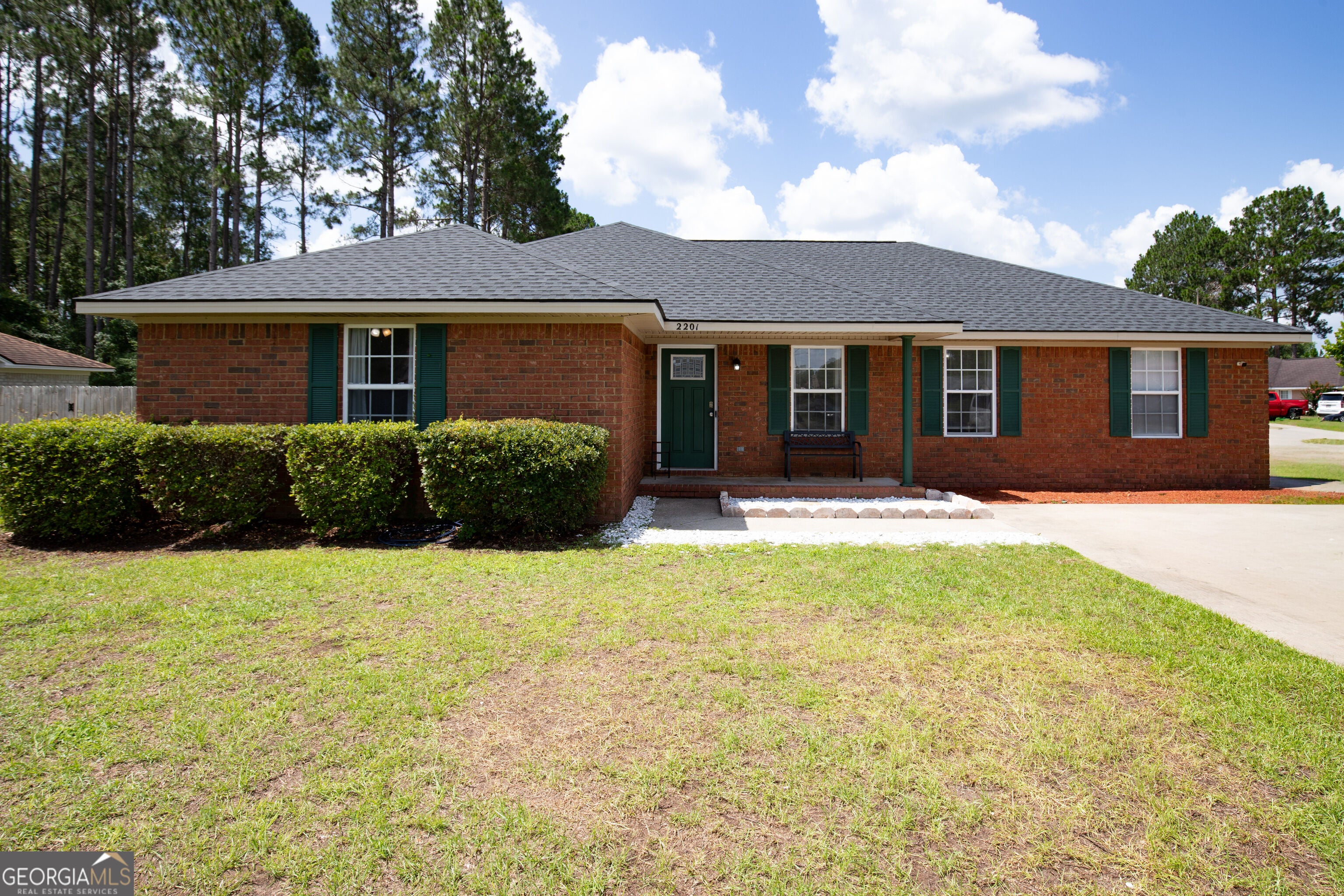 2201 Driftwood LN