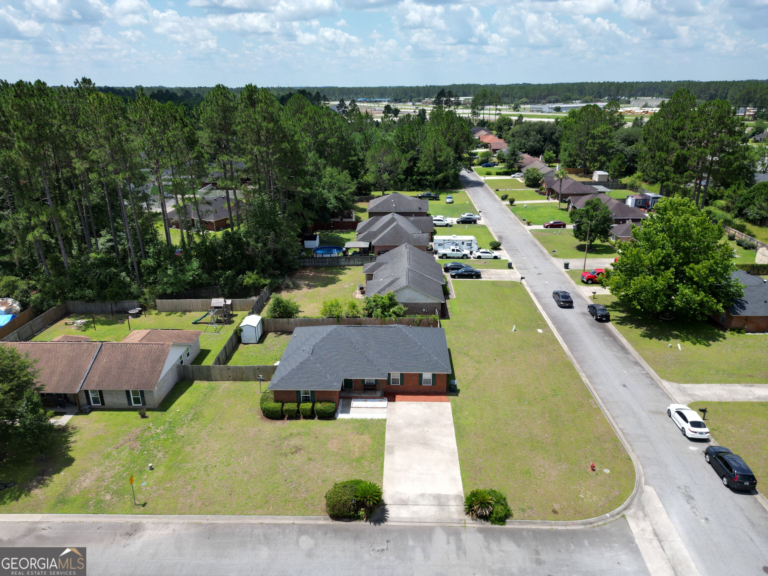 2201 Driftwood LN