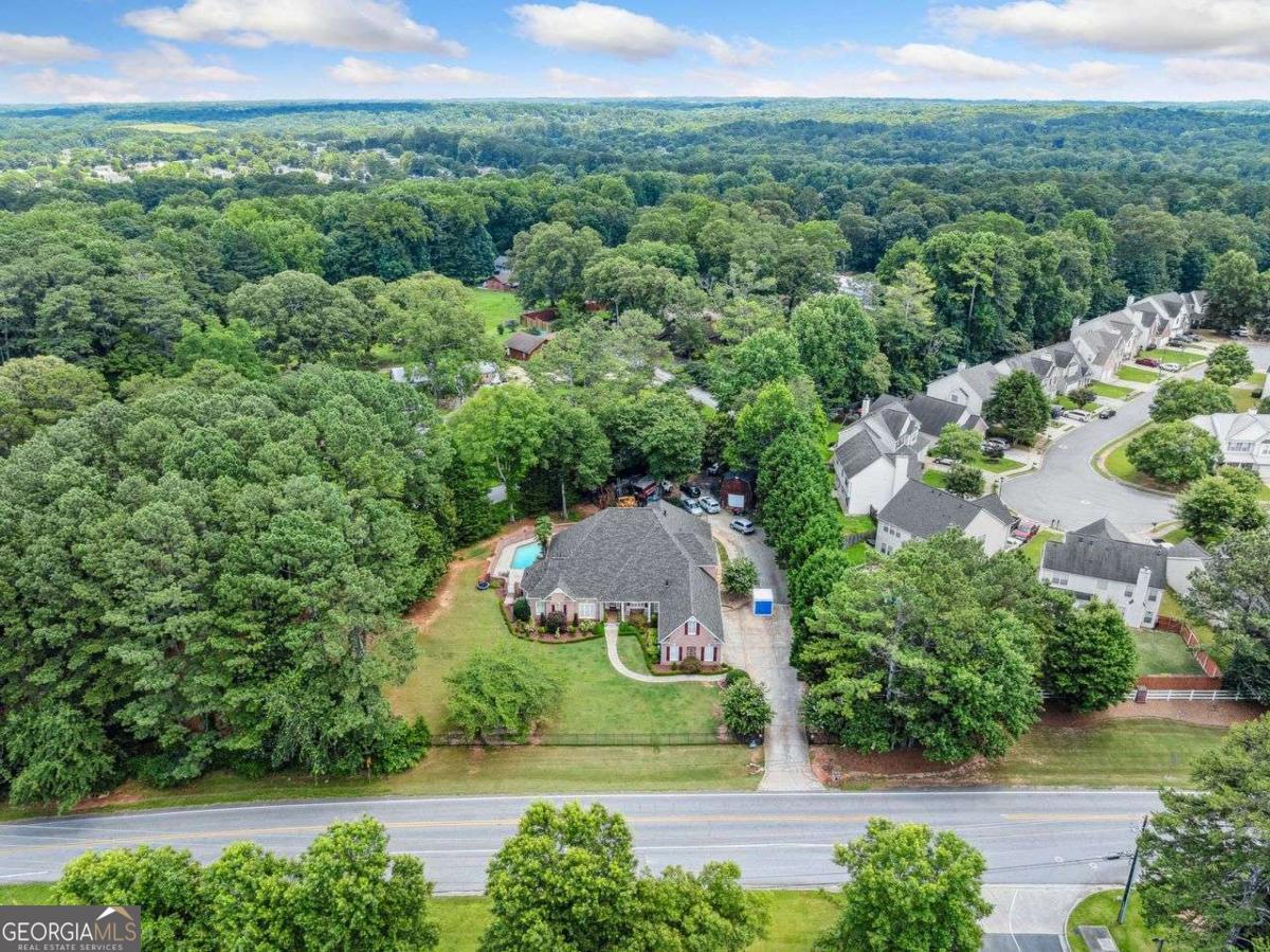 84 Gloster RD NW