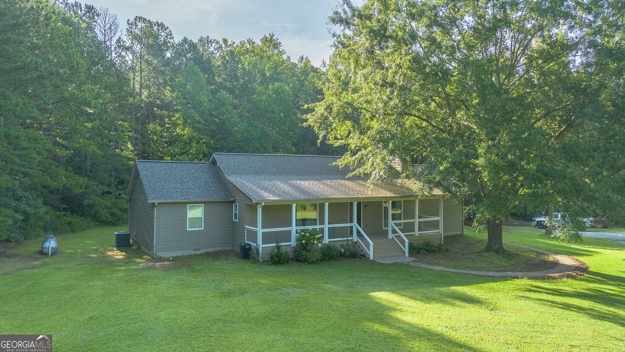 2553 Daniel RD