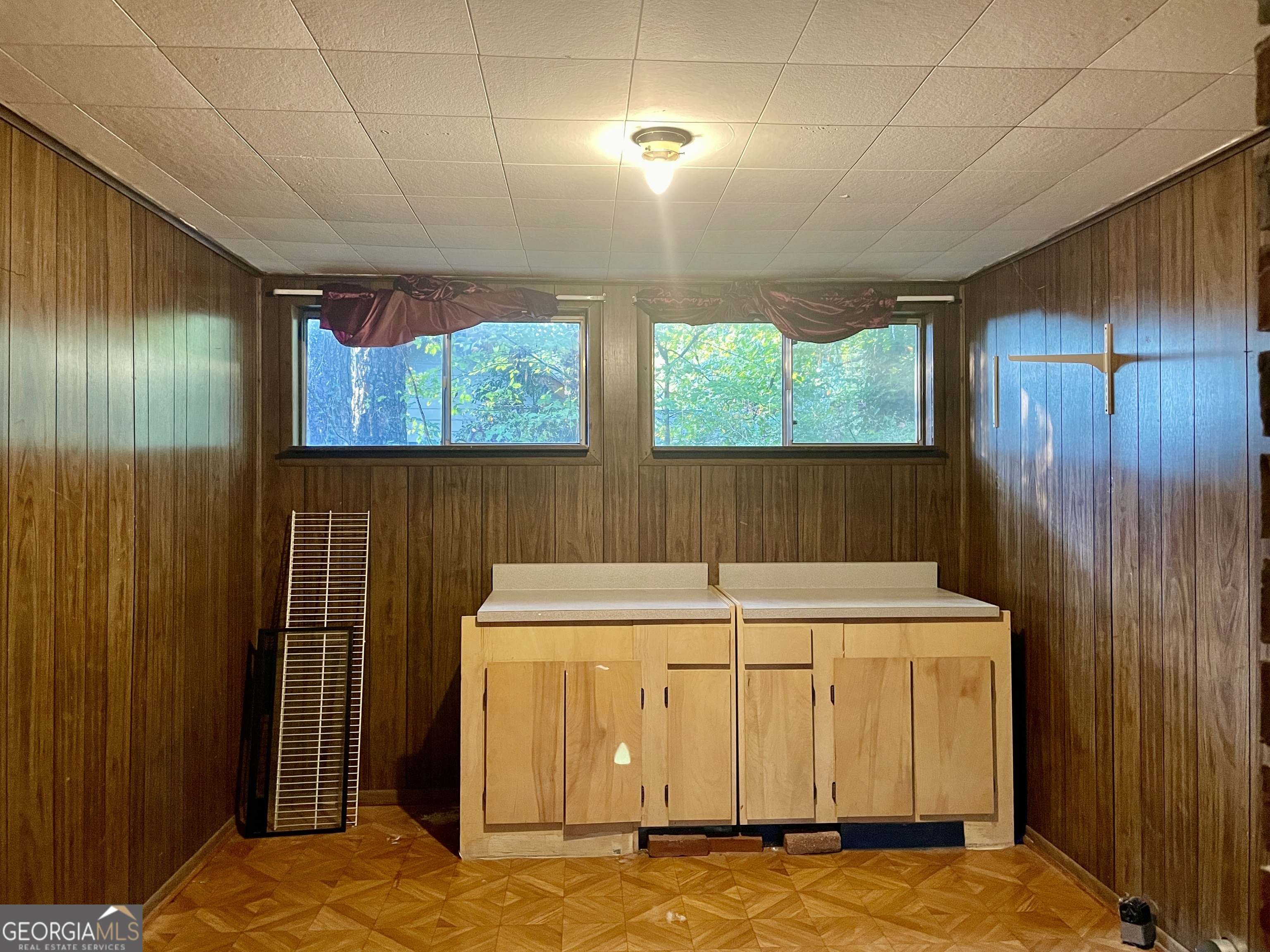 Meadowbrook - Residential