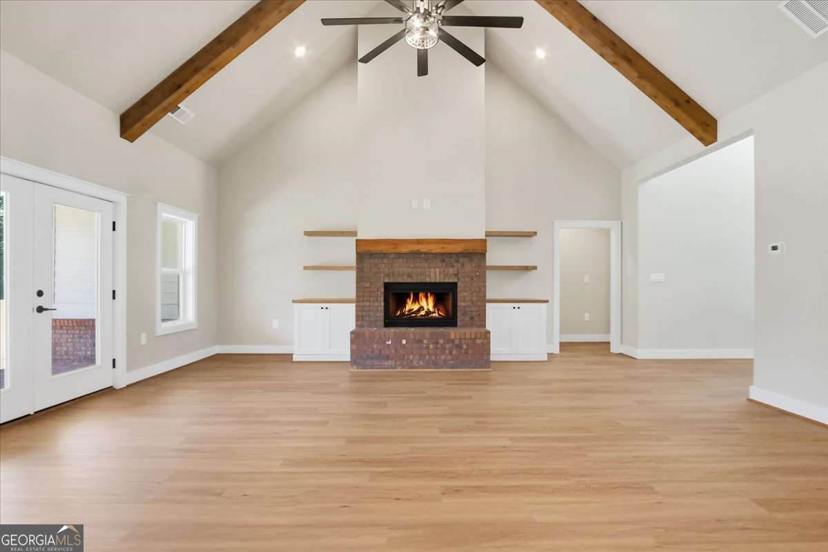 1217 Pleasant Valley RD