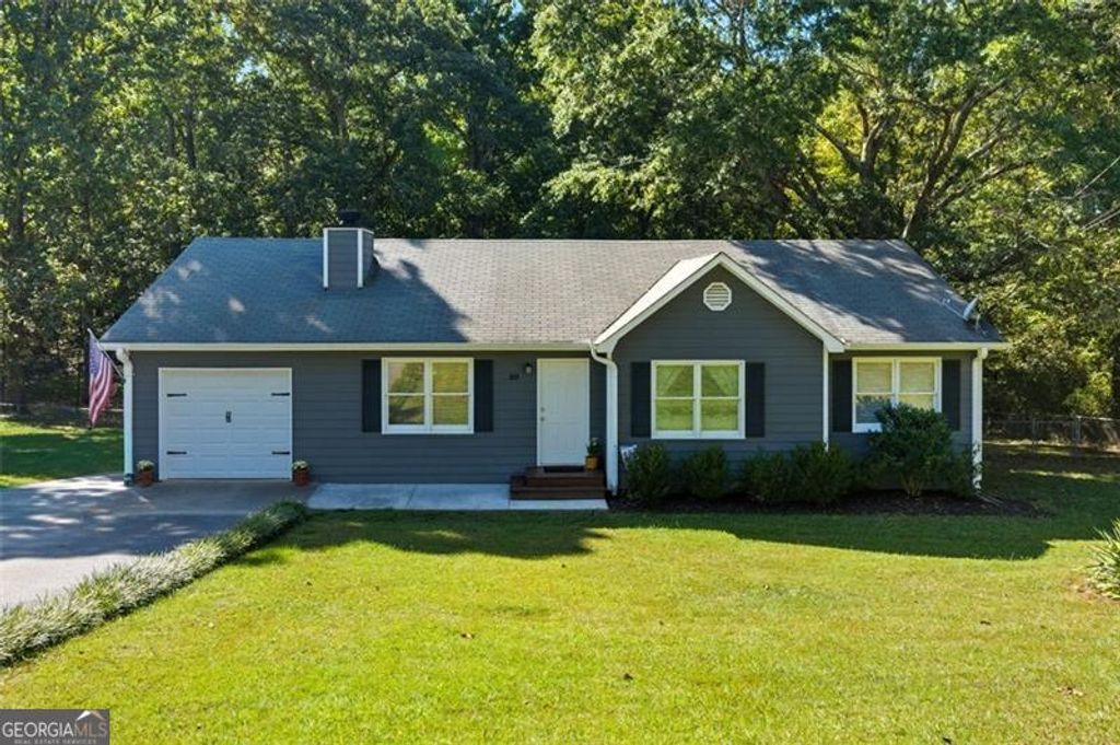 Photo of 20 Black Jack Mountain Cir, Cartersville, GA 30120 (MLS # 10618141)