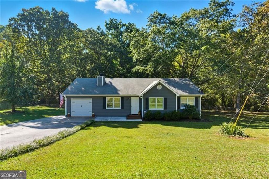 Photo of 20 Black Jack Mountain Cir, Cartersville, GA 30120 (MLS # 10618141)