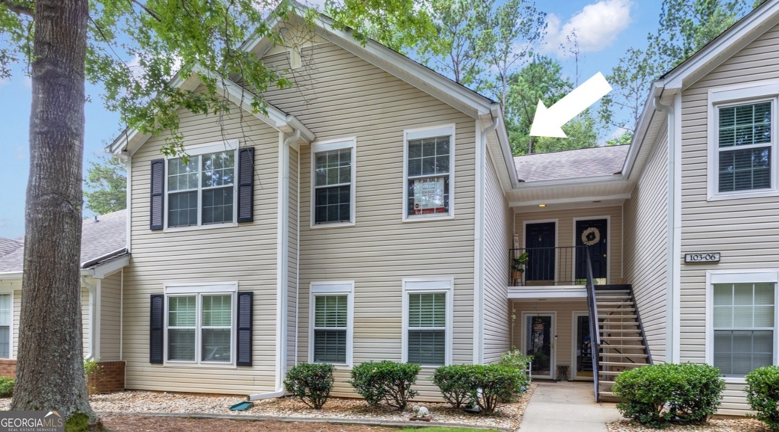 TERRIFIC PRICE! GREAT LOCATION! WELL-MAINTAINED second-floor condo located in the heart of Peachtree City, just steps from Braelinn Shopping Center, Partners Pizza (Braelinn), Elliott's restaurant, Kroger, new pickleball facility, and MORE! The community adjoins scenic Luther Glass Park with Three Ponds, gazebo, and playground; ideal for picnics or fishing! The unit features a private balcony overlooking a wooded area, a spacious open living room with a fireplace, and a kitchen with an eat-in bar and dining area. Sliding glass doors provide access to the balcony, creating a bright and airy living space. There are two bedrooms, including a primary suite with an ensuite bath, and a second bedroom with private access to a full bathroom that also serves guests. Convenient, private storage room located off balcony. The Ridgefield community offers swimming, tennis, and grounds maintenance through the HOA. Oak Grove Elementary, Rising Starr Middle School and Starr's Mill High School districts. Call your agent to schedule an appointment to see this spacious condo! If you are not working with a Buyer's Agent, please call the listing agent, Kristi Rapson at 404-643-8144, for an appointment. A pre-qualification letter from a mortgage lender or proof-of-funds is required.
