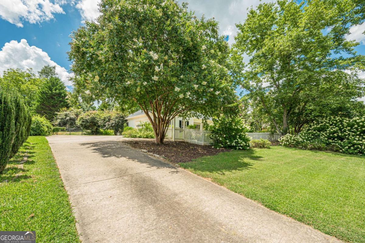 7820 Silversmith DR