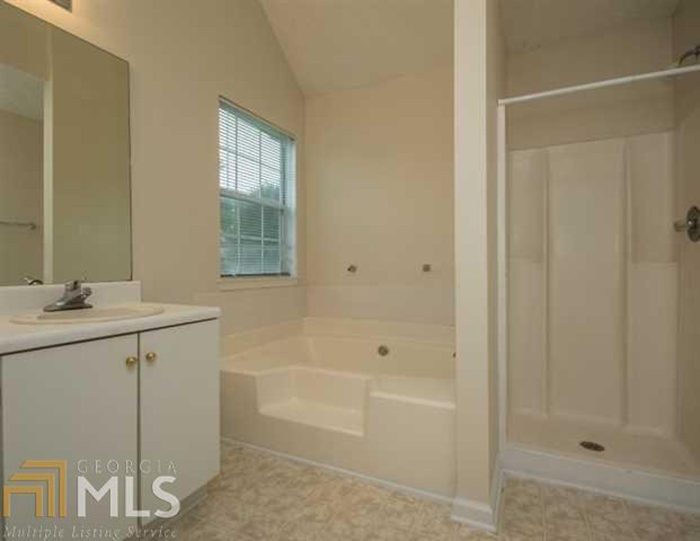 Columbia Crossing - Residential