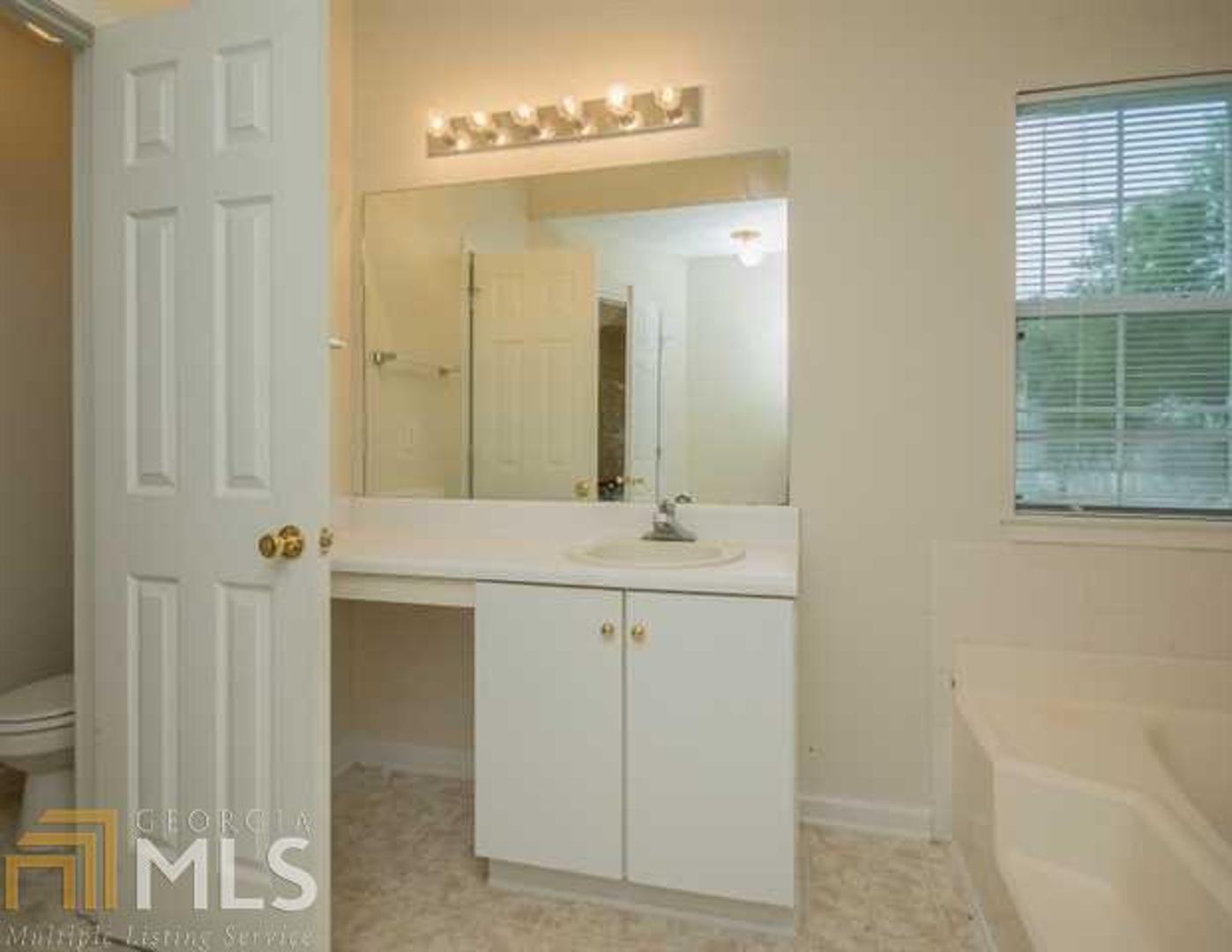 Columbia Crossing - Residential