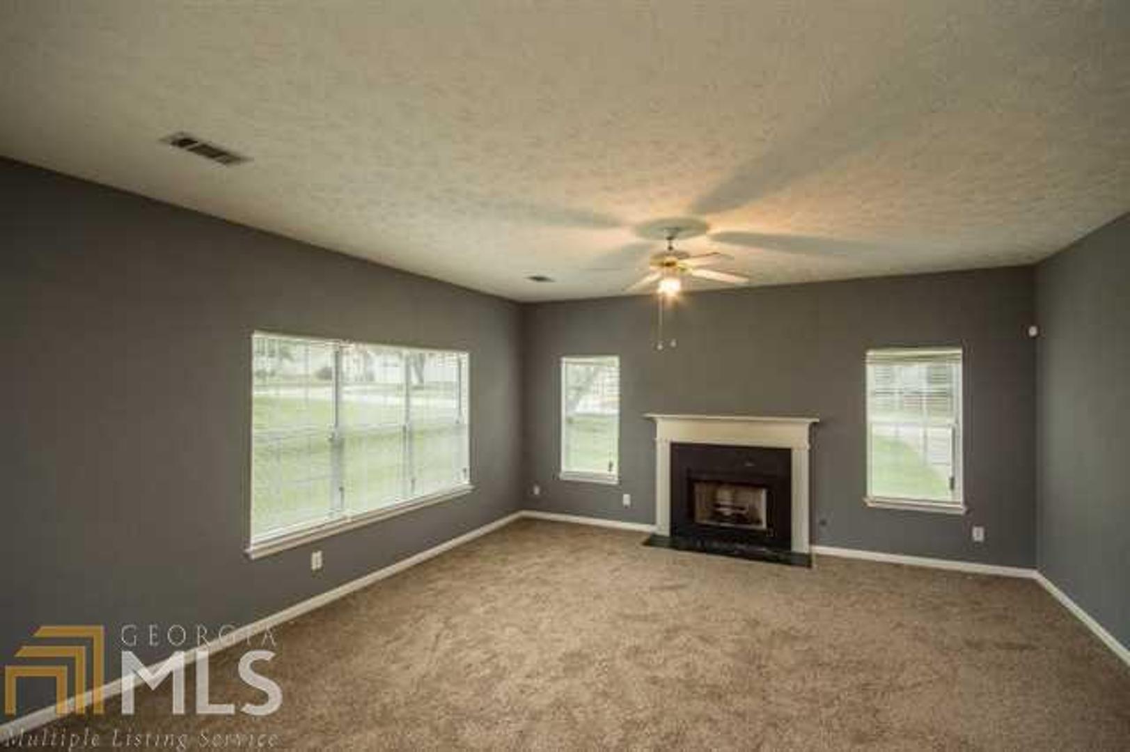 Columbia Crossing - Residential