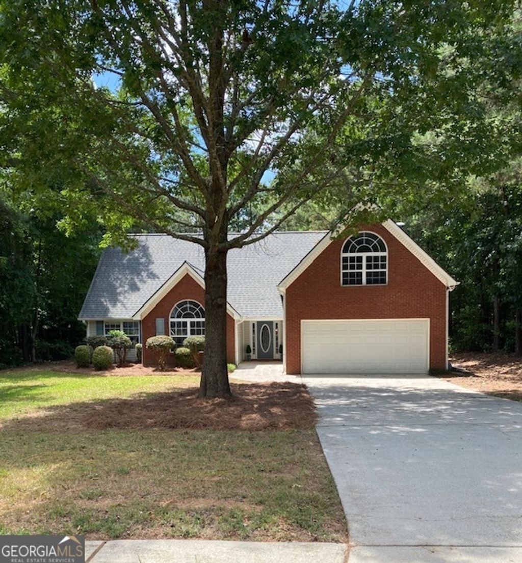 Photo of 209 Chinns Way, Hampton, GA 30228 (MLS # 10790250)