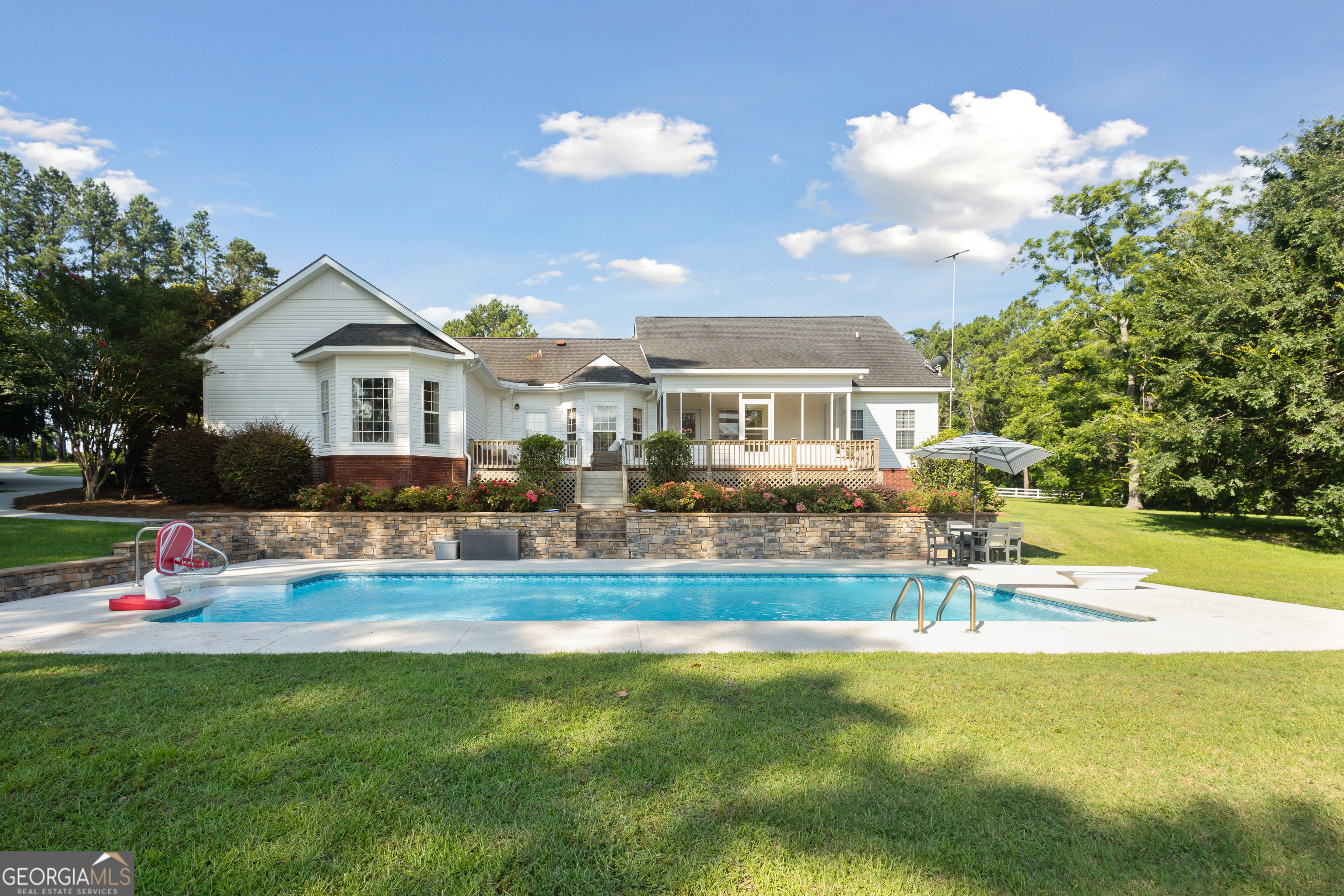 330 Eugene Deal RD