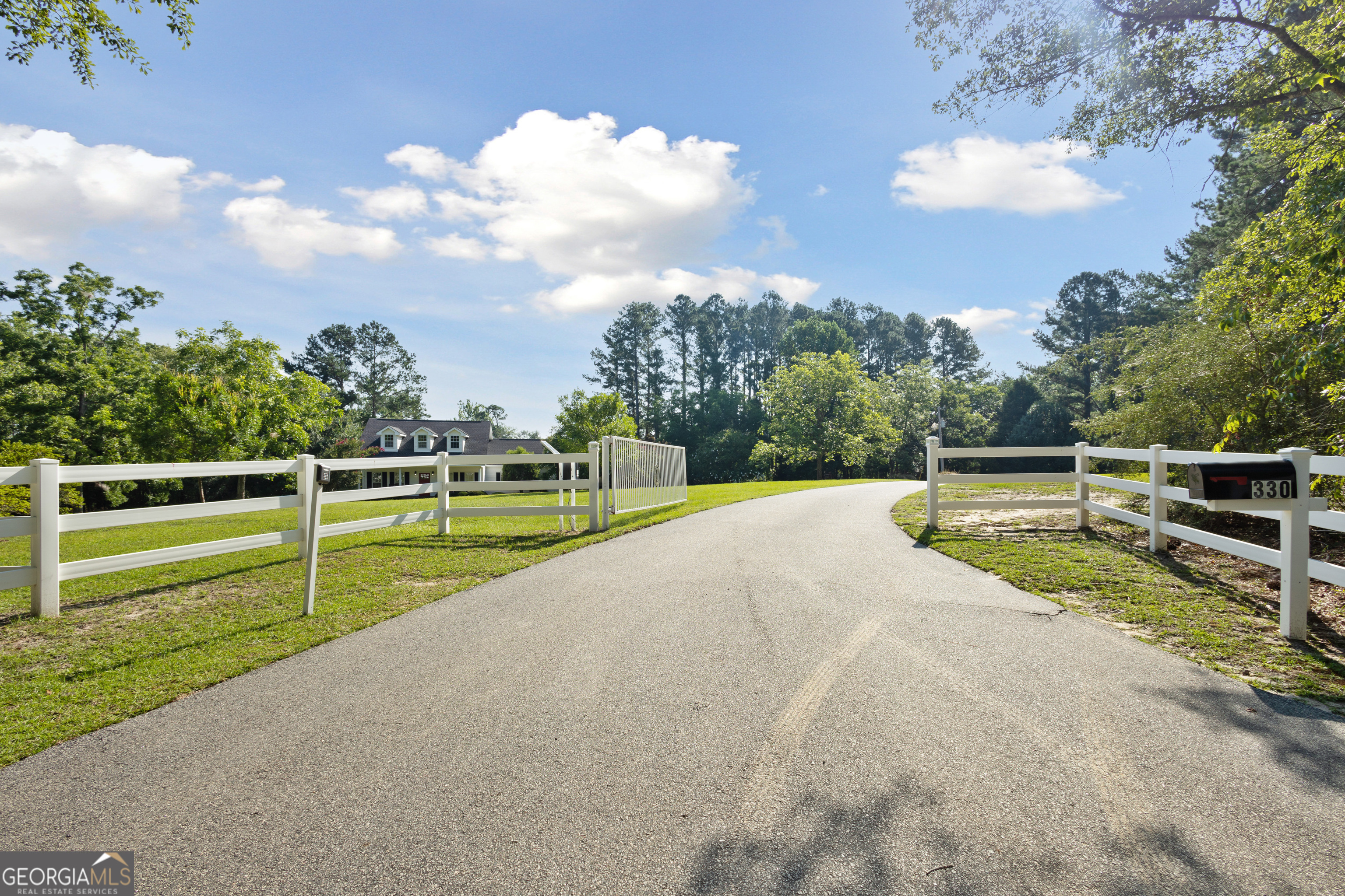 Statesboro, Georgia 30458, United States, 4 Bedrooms Bedrooms, ,4 BathroomsBathrooms,Residential,Pending,167677