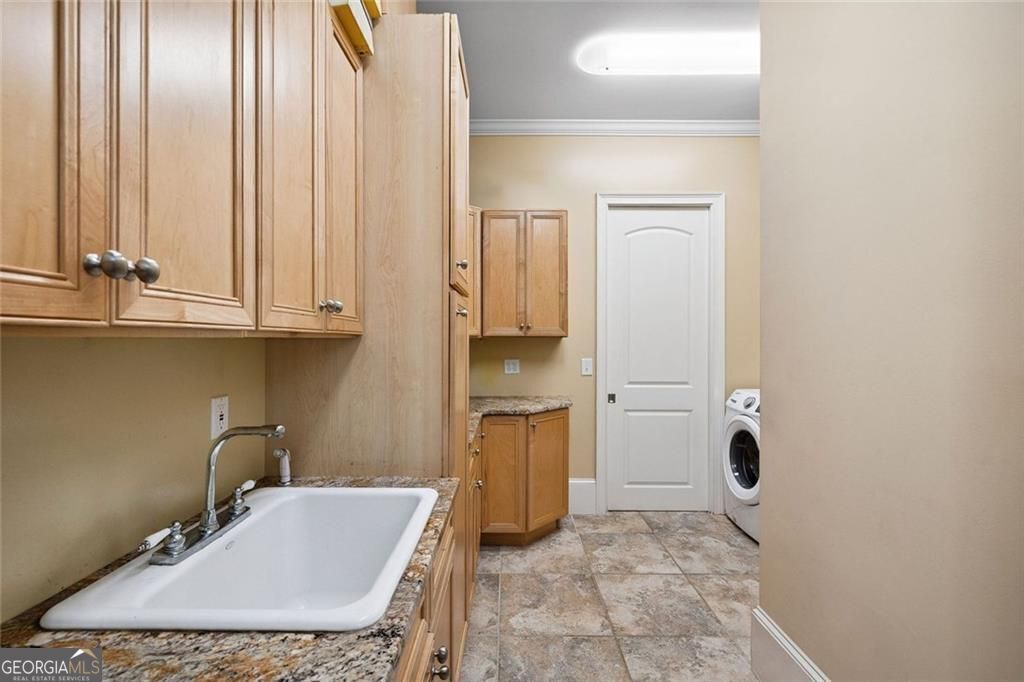 Broadwell Manor - Residential