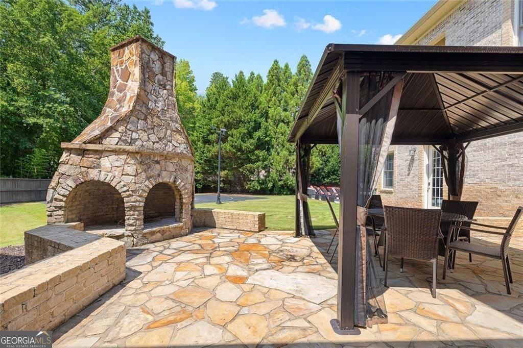 Broadwell Manor - Residential