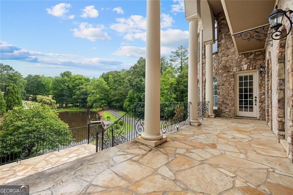 Broadwell Manor - Residential