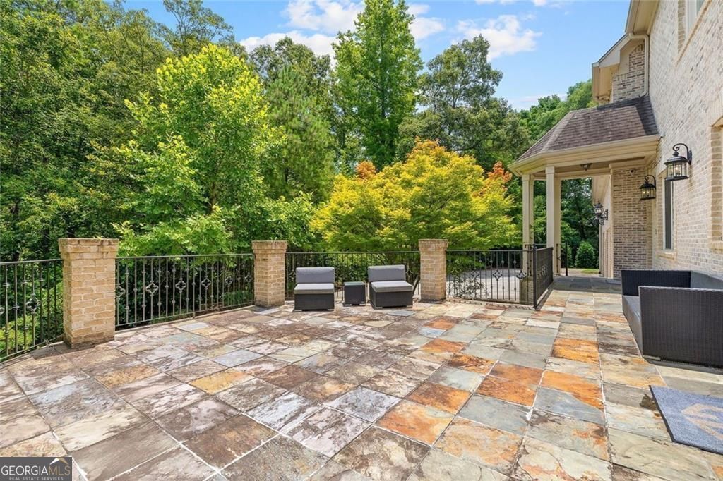 Broadwell Manor - Residential