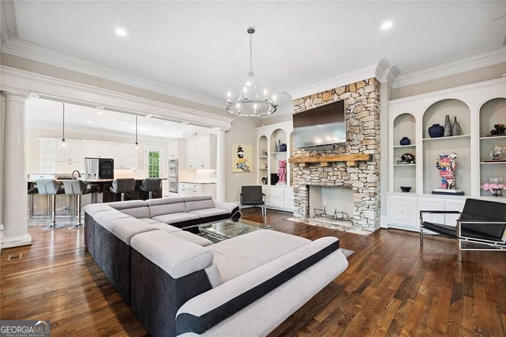 Broadwell Manor - Residential